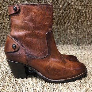 Frye heeled, ankle boot, size 8, zip, and snap closure